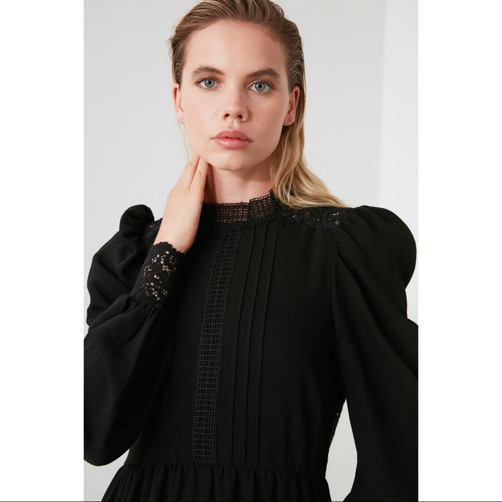 Woman Comfy Fit Flare Black Mini Dress - Picture 5 of 5